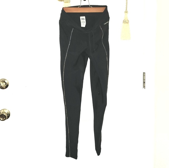 Brazilian booty track & field M leggings - Picture 1 of 5